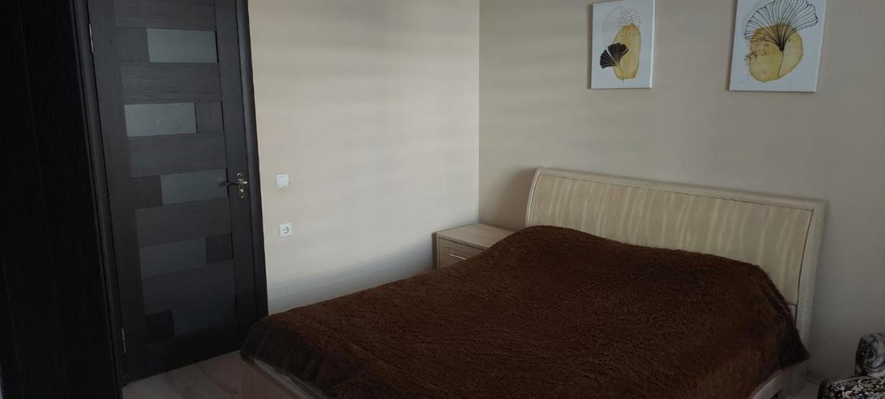Ferienwohnung Вулиця Нагiрна Kamjanez-Podilskyj Exterior foto